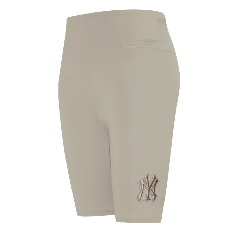 MLB NEW YORK YANKEES NEUTRAL WOMEN'S JERSEY BIKE SHORT (TAUPE) Round Neck Jersey Tee