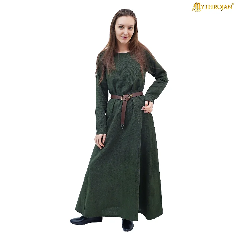The Archeress Medieval Dress: Strength and Elegance for Every Character